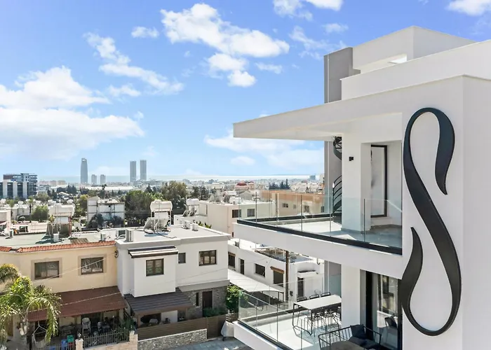 Sanders Only * Limassol